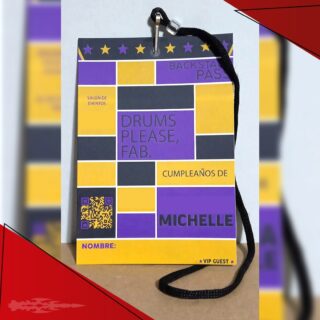 🟢 Unas Lanceras nos encargaron unas invitaciones sencillas para una fiesta rockera. 🎸

El toque mágico para convertirlas en algo más original y a doc con la tématica de la fiesta, fue hacerlas en forma de Backstage Pass. 👩🏽‍🎤

La verdad que nos quedaron bien bonitas. 💅🏽❤

Obvi #HechoEnLancer